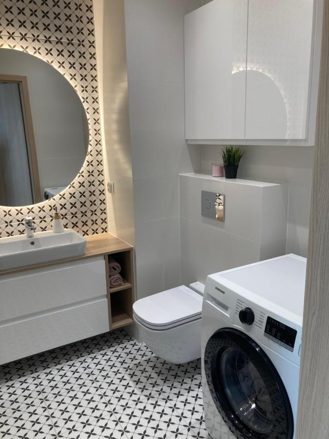 Rakowicka Modern Apartment คราคูฟ ภายนอก รูปภาพ
